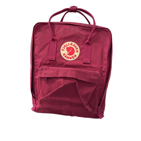 Fjallraven Classic Kanken Backpack One Size Adjustable Strap School Outdoor NEW - Picture 1 of 15